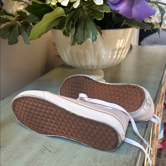 Vans Light Gray and White Lace-Up Sneakers - Picture 6 of 9